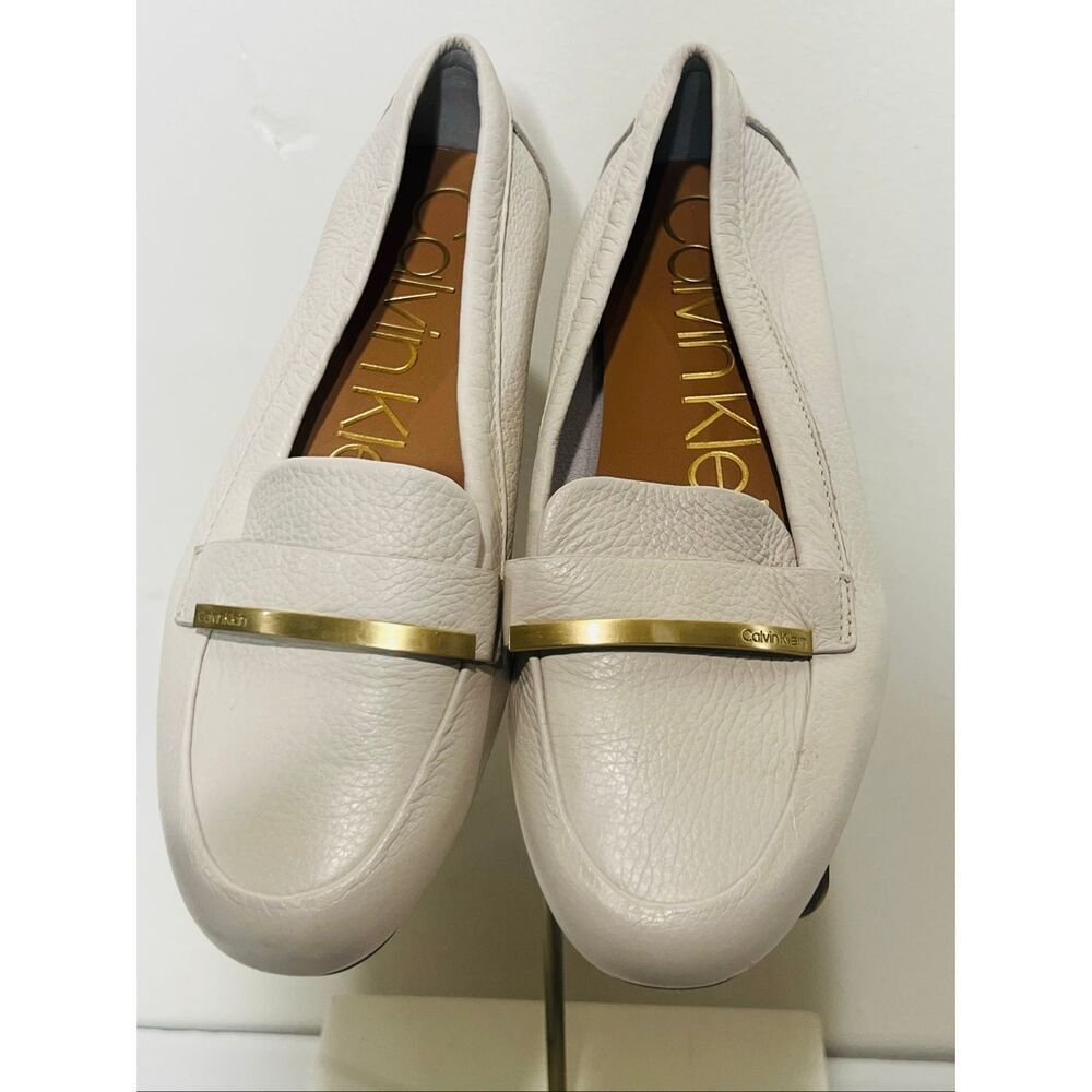 Calvin Klein Lilliana Loafers Pebble Leather Ivory Cream Gold Accent Hardware Sl